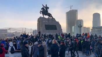 Перед Дворцом правительства в Монголии установили юрту для протестующих
